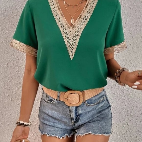 Bohemian  V-neck Lace Solid Minimalist Blouse green - Picture 5 of 5